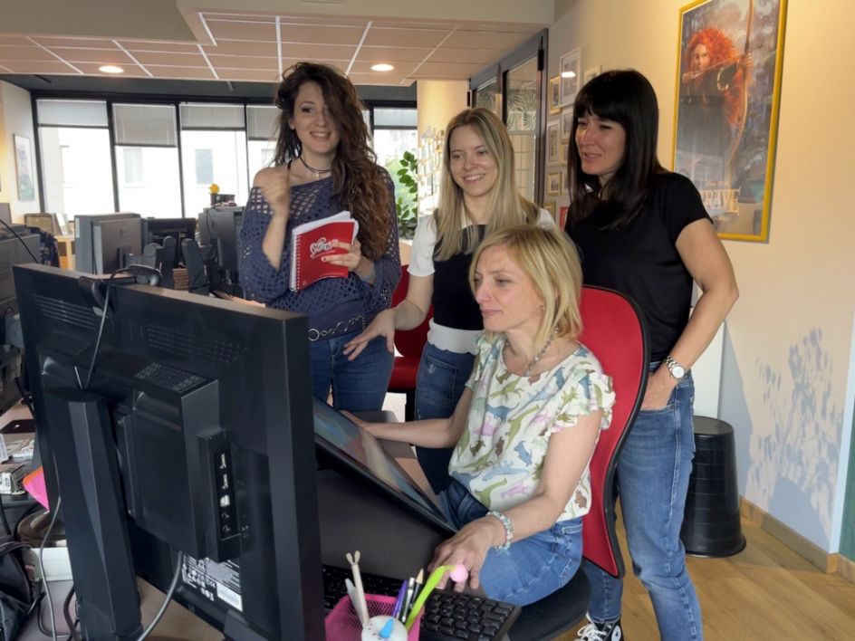 Left to right Francesca Pietrobelli, Serena Beltrame, Eleonora Di Nardo; front centre Alessia Garofalo.